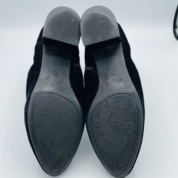 Unisa Shoes Womens Size 8 M Black Embossed Heels Ankle Booties Zip Velvet - Picture 9 of 12